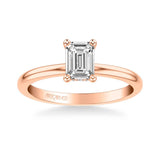 Kit Classic Solitaire Diamond Engagement Ring