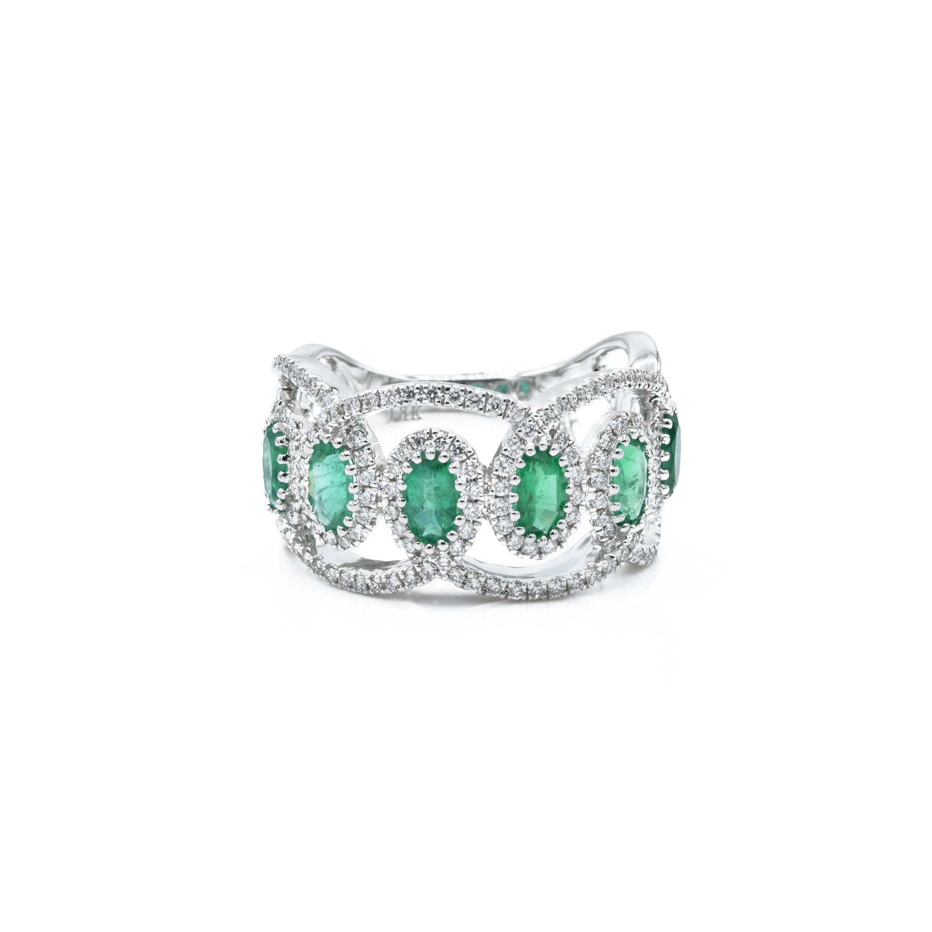 18kt White Gold Emerald & Diamond Ring