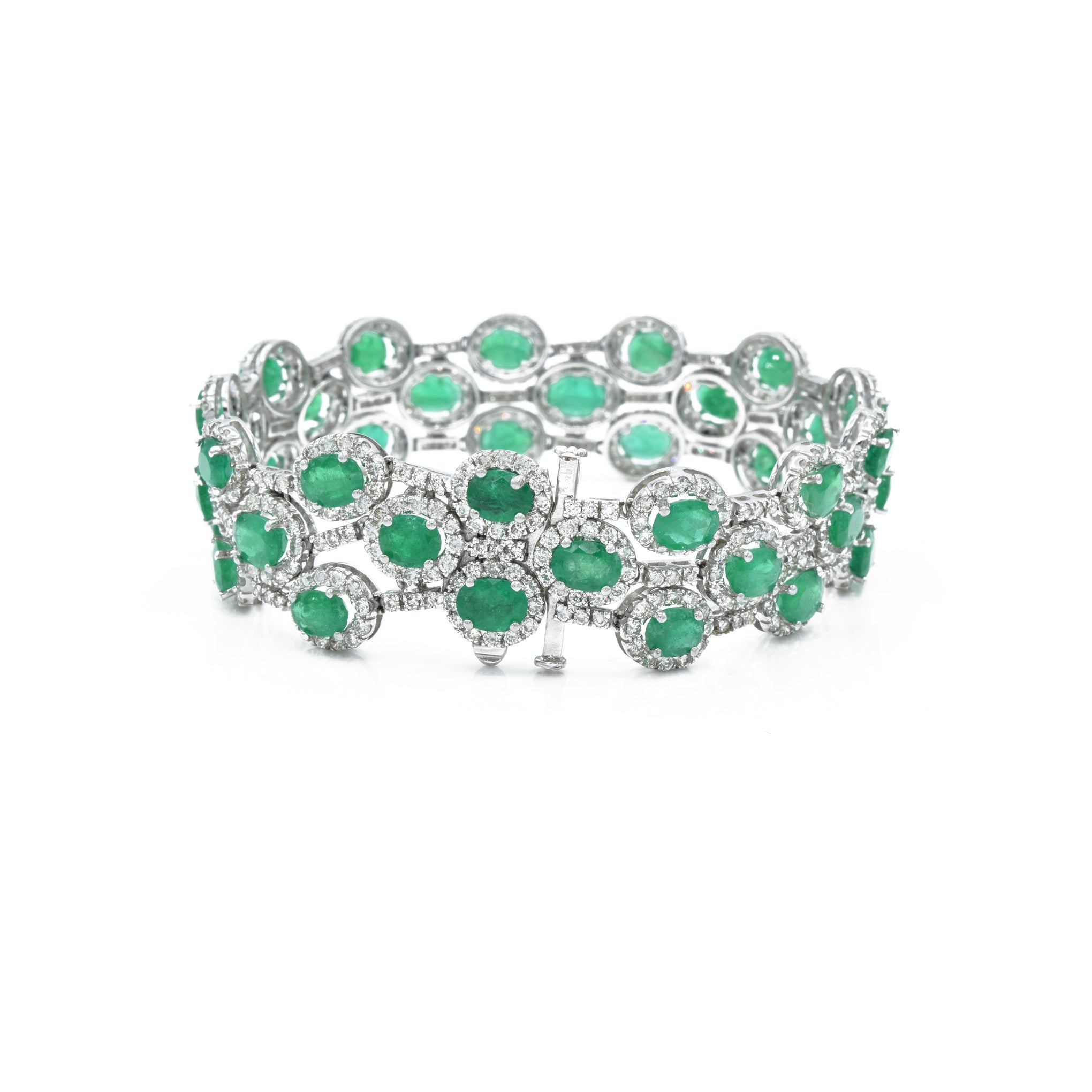 18kt White Gold Diamond and Emerald Bracelet