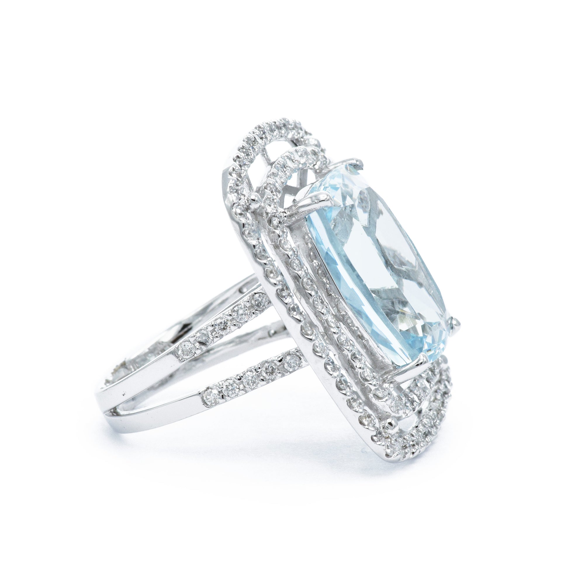 18kt White Gold, Aquamarine and Diamond RIng