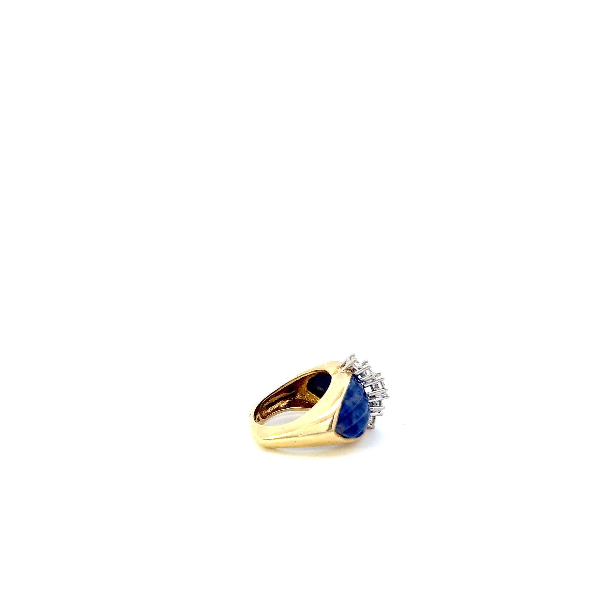 VINTAGE 18KT YELLOW GOLD, ROUND CUT DIAMOND AND LAPIS RING