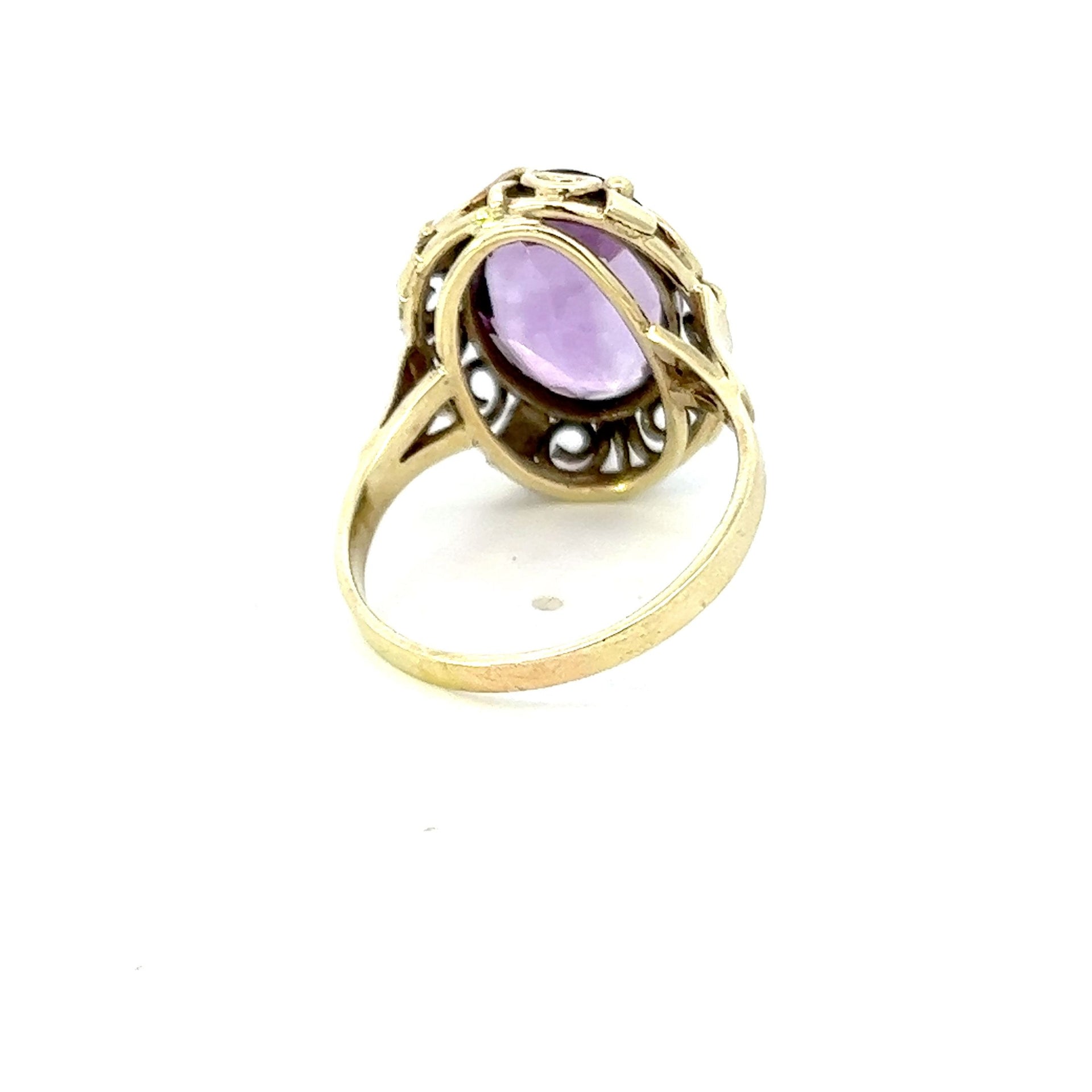 Antique 18KT Yellow Gold Victorian Era Purple Amethyst Ring